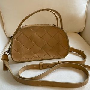 Madewell Sydney Zip Top Crossbody - Woven